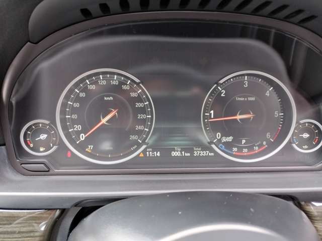 ＢＭＷ ５シリーズ ５２３Ｄ Ｍスポーツ ディーゼルターボ H26年 (近畿) 99