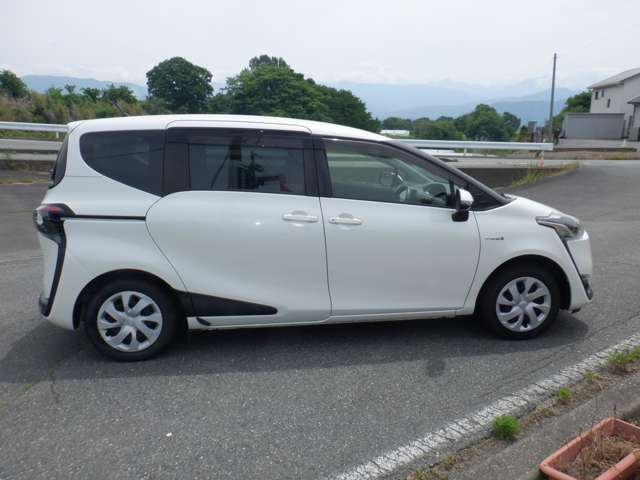 トヨタ シエンタ　ハイブリッド ハイブリッド １．５ Ｇ H27年 () 99