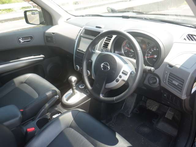 日産 エクストレイル ２．０ ２０ＸＴ ４ＷＤ H21年 () 99