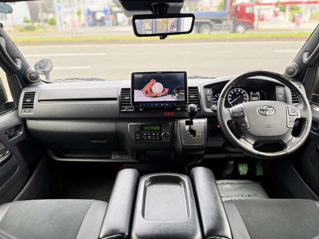 トヨタ ハイエースバン ２．８ スーパーＧＬ ダークプライムＩＩ ロングボディ ディーゼルターボ ４ＷＤ R3年 (北海道) 99