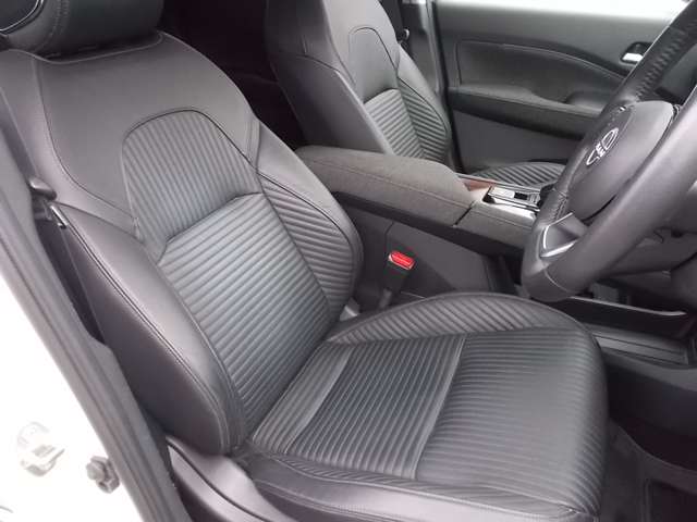 日産 ノートオーラ １．２ Ｇ レザーエディション R4年 () 99