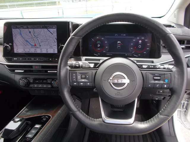 日産 ノートオーラ １．２ Ｇ レザーエディション R4年 () 99