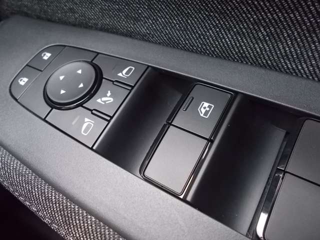 日産 ノートオーラ １．２ Ｇ レザーエディション R4年 () 99