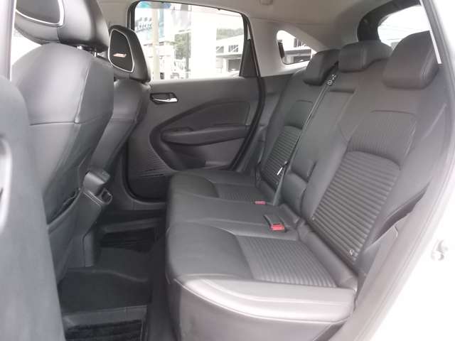 日産 ノートオーラ １．２ Ｇ レザーエディション R4年 () 99