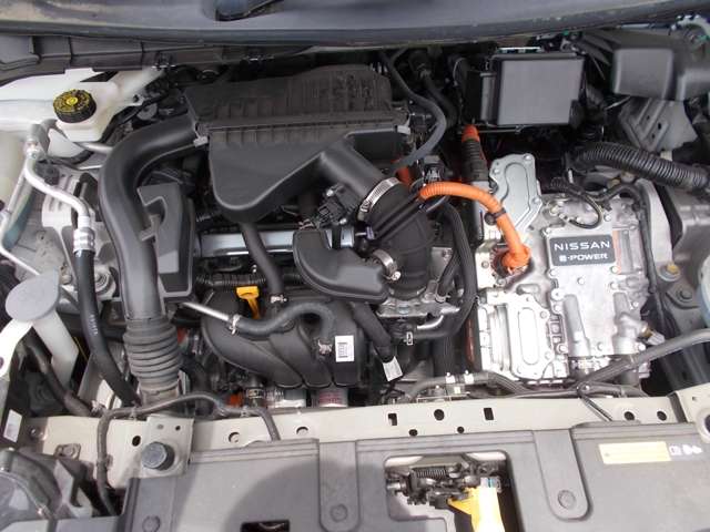 日産 ノートオーラ １．２ Ｇ レザーエディション R4年 () 99