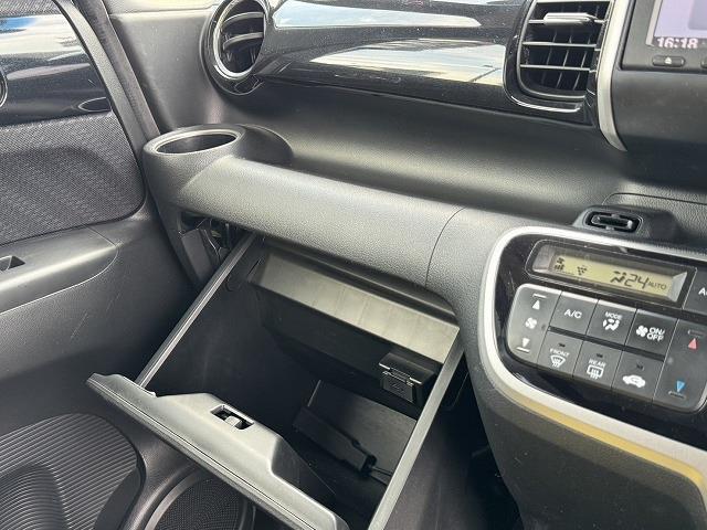 ホンダ Ｎ　ＢＯＸ ６６０ カスタムＧ ＳＳパッケージ H26年 (近畿) 99