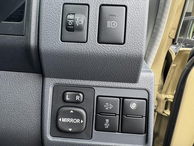 トヨタ ランドクルーザー７０ ２．８ ＡＸ ディーゼルターボ ４ＷＤ R7年 (近畿) 99