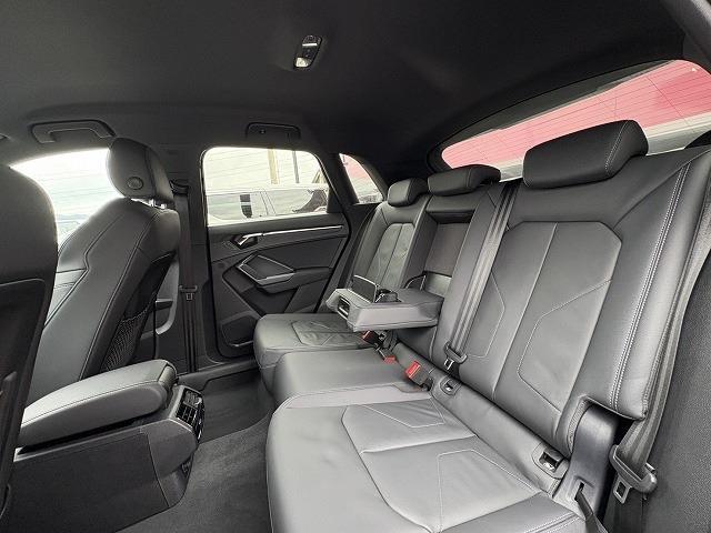 アウディ Ｑ３ ３５　ＴＦＳＩ　Ｓライン R7年 (近畿) 99