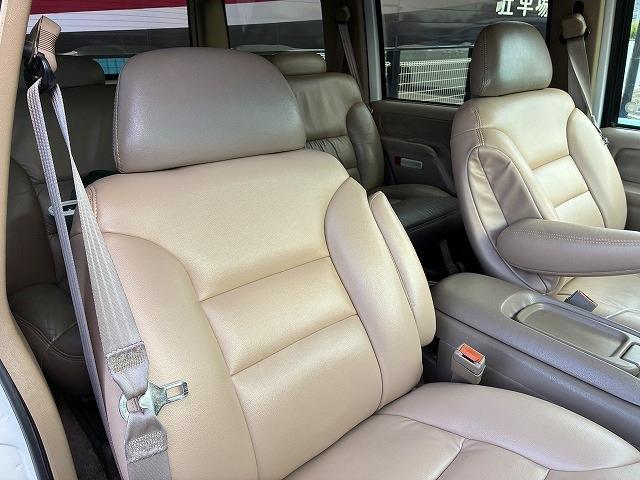 シボレー サバーバン １５００ＬＴ ５．３ Ｖ８ ４ＷＤ H13年 (近畿) 99
