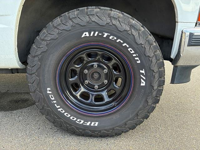 シボレー サバーバン １５００ＬＴ ５．３ Ｖ８ ４ＷＤ H13年 (近畿) 99