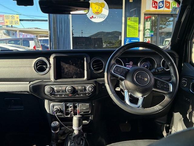ジープ ラングラー　アンリミテッド アンリミテッド サハラ ２．０Ｌ ４ＷＤ R4年 (近畿) 99