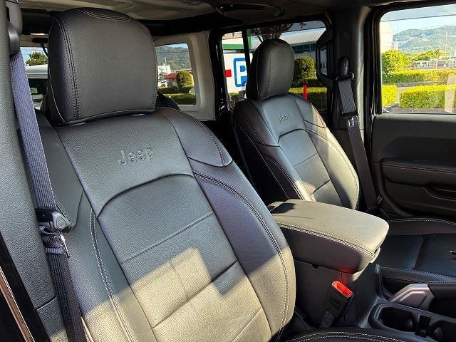 ジープ ラングラー　アンリミテッド アンリミテッド サハラ ２．０Ｌ ４ＷＤ R4年 (近畿) 99