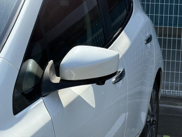 日産 リーフ ３０ＫＷＨ Ｘ サンクス エディション H28年 (近畿) 99