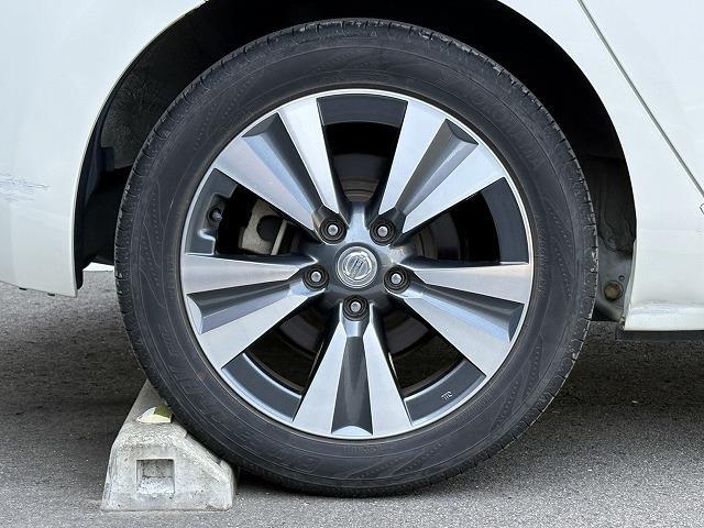 日産 リーフ ３０ＫＷＨ Ｘ サンクス エディション H28年 (近畿) 99