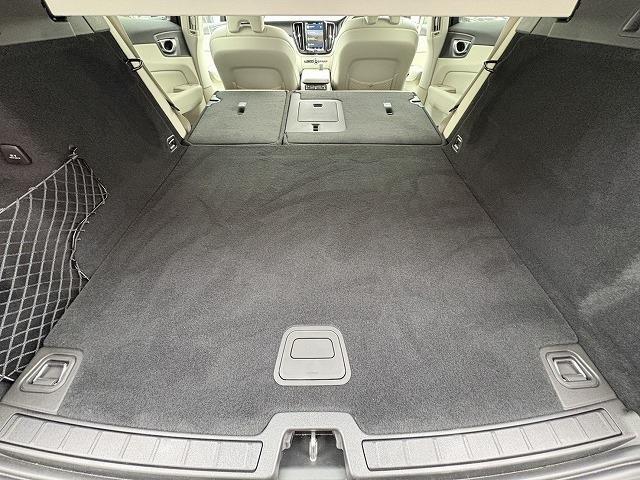ボルボ ＸＣ６０ プラス　Ｂ５ R5年 (近畿) 99