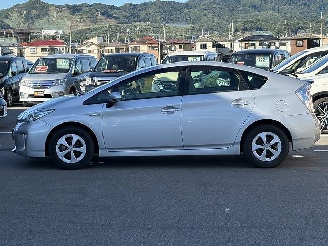 トヨタ プリウス １．８ Ｓ H25年 (近畿) 99