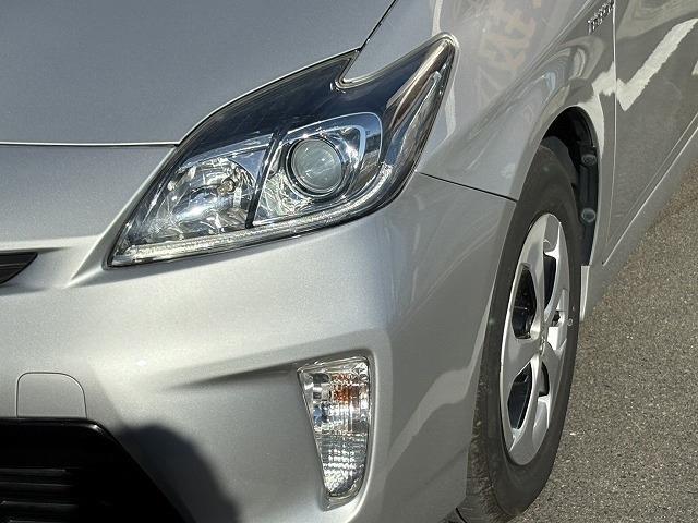 トヨタ プリウス １．８ Ｓ H25年 (近畿) 99