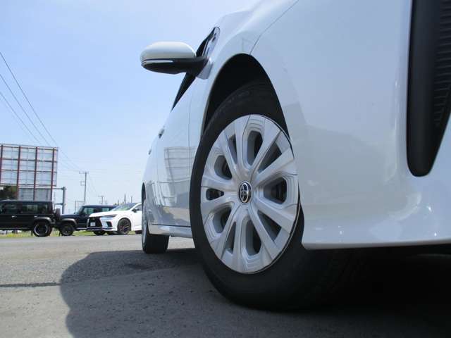 トヨタ プリウス １．８ Ｓ セーフティ プラスＩＩ R4年 (関東) 99