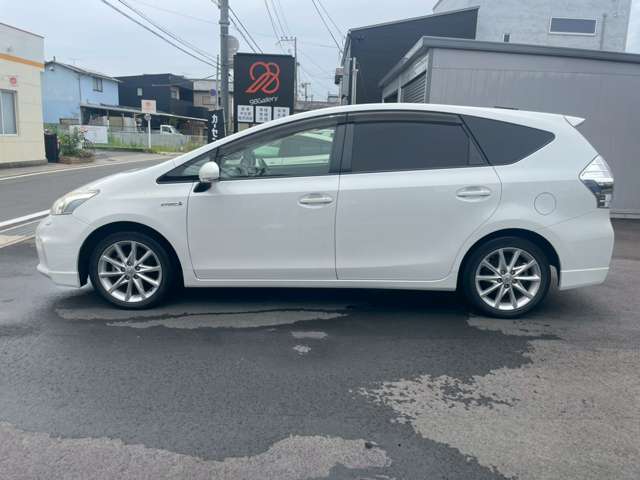 トヨタ プリウスΑ １．８ Ｓ ツーリングセレクション H25年 (近畿) 99