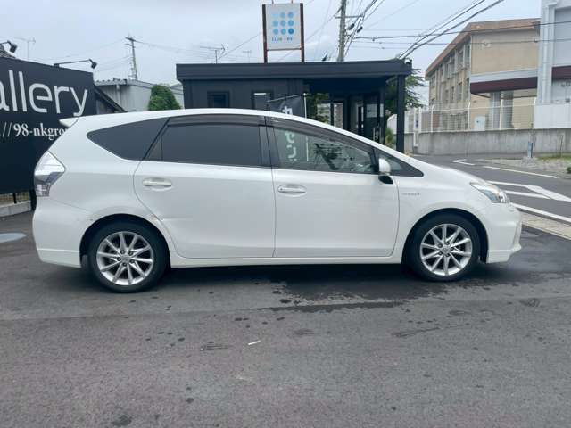 トヨタ プリウスΑ １．８ Ｓ ツーリングセレクション H25年 (近畿) 99