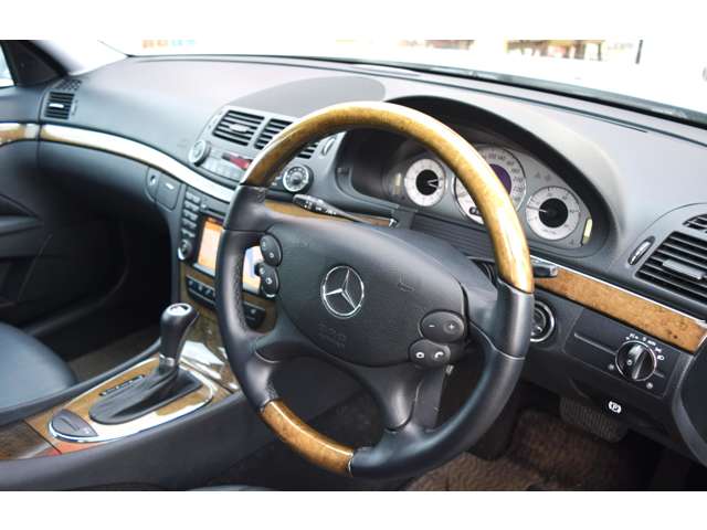 メルセデスベンツ Ｅクラス Ｅ３２０ ＣＤＩ アバンギャルド ディーゼルターボ H21年 (東北) 99