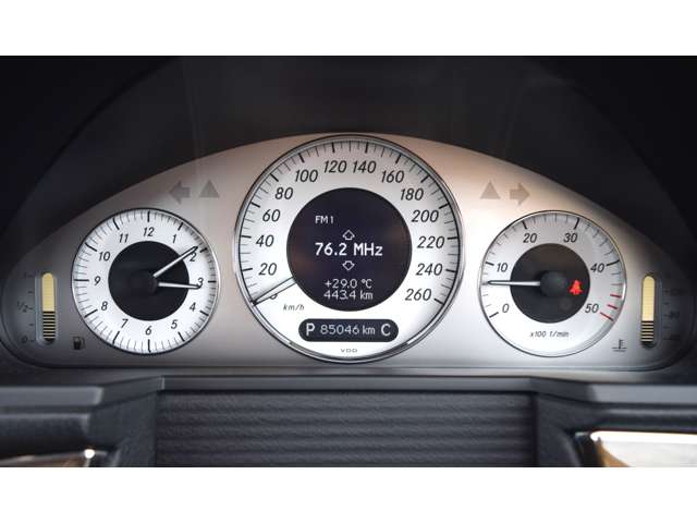 メルセデスベンツ Ｅクラス Ｅ３２０ ＣＤＩ アバンギャルド ディーゼルターボ H21年 (東北) 99