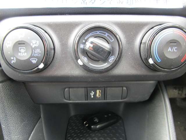 トヨタ ヤリス １．５ Ｘ ４ＷＤ R4年 (北海道) 99