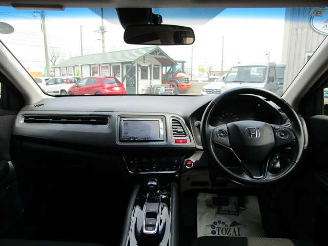 ホンダ ヴェゼル １．５ ハイブリッド Ｘ ４ＷＤ H27年 (北海道) 99