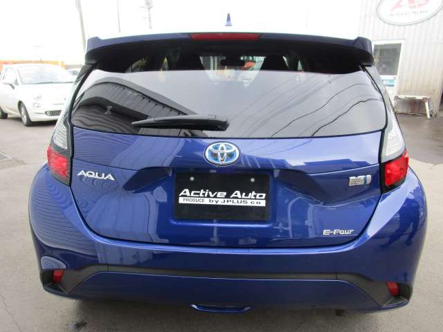 トヨタ アクア １．５ Ｘ Ｅ－ＦＯＵＲ ４ＷＤ R4年 (北海道) 99