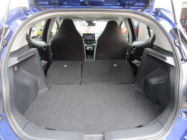 トヨタ アクア １．５ Ｘ Ｅ－ＦＯＵＲ ４ＷＤ R4年 (北海道) 99