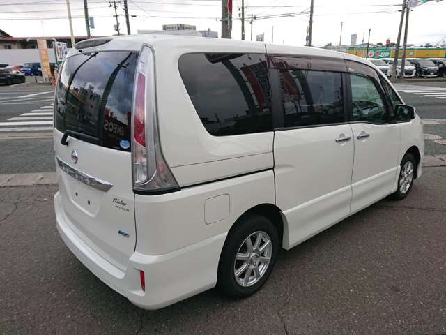 日産 セレナ ２．０ ライダー ４ＷＤ H23年 (東北) 99