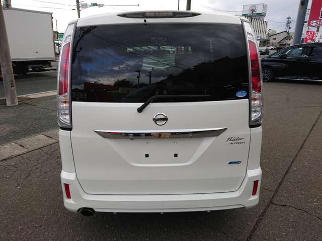 日産 セレナ ２．０ ライダー ４ＷＤ H23年 (東北) 99