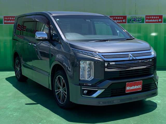 三菱 デリカ　Ｄ：５ アーバンギア ２．２ Ｇ ディーゼルターボ ４ＷＤ R1年 (関東) 99