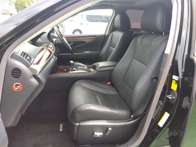 レクサス ＬＳハイブリッド ６００ＨＬ ４ＷＤ H24年 (関東) 99
