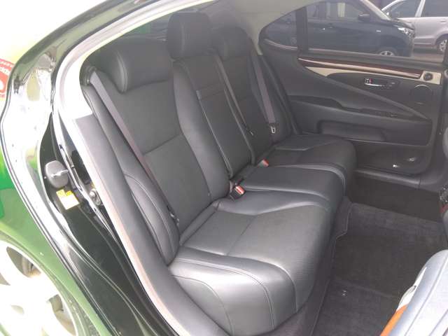 レクサス ＬＳハイブリッド ６００ＨＬ ４ＷＤ H24年 (関東) 99