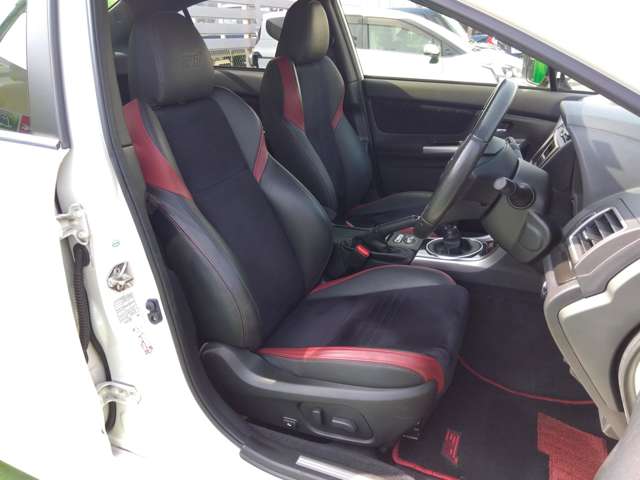 スバル ＷＲＸ　ＳＴＩ ＳＴＩ ２．０ ４ＷＤ H28年 (関東) 99