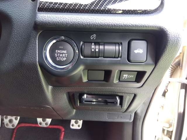 スバル ＷＲＸ　ＳＴＩ ＳＴＩ ２．０ ４ＷＤ H28年 (関東) 99