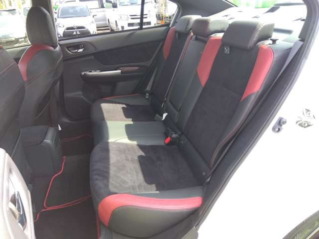 スバル ＷＲＸ　ＳＴＩ ＳＴＩ ２．０ ４ＷＤ H28年 (関東) 99