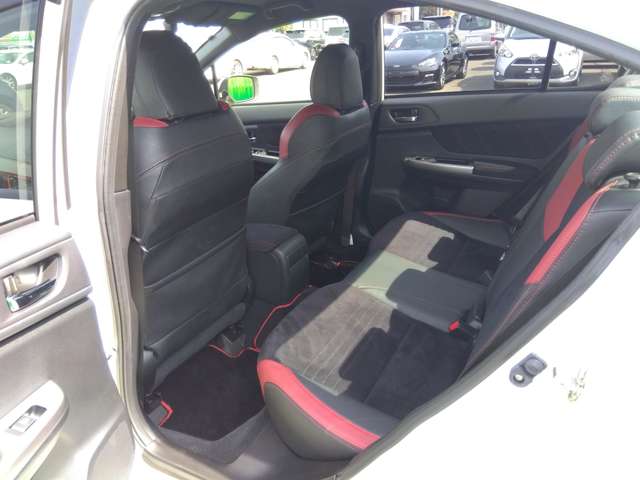 スバル ＷＲＸ　ＳＴＩ ＳＴＩ ２．０ ４ＷＤ H28年 (関東) 99