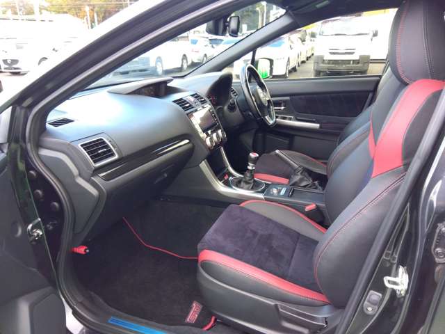 スバル ＷＲＸ　ＳＴＩ ＳＴＩ ２．０ ４ＷＤ H28年 (関東) 99