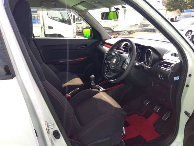 スズキ スイフト スポーツ １．４ スズキ セーフティ サポート非装着車 R4年 (関東) 99