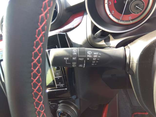 スズキ スイフト スポーツ １．４ スズキ セーフティ サポート非装着車 R4年 (関東) 99
