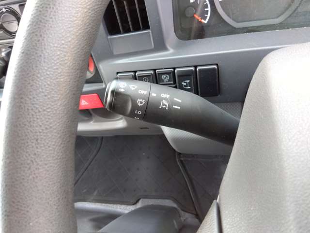 マツダ タイタン ３．０Ｄターボ R2年 (関東) 99