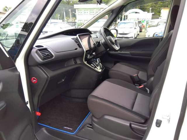 日産 セレナ １．２ Ｅ－ＰＯＷＥＲ ハイウェイスター Ｖ R4年 (関東) 99
