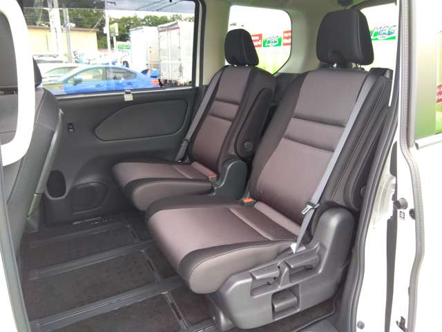 日産 セレナ １．２ Ｅ－ＰＯＷＥＲ ハイウェイスター Ｖ R4年 (関東) 99