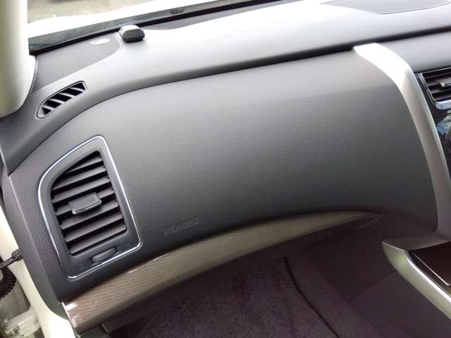 日産 ティアナ ２．５ ＸＶ ナビＡＶＭパッケージ H30年 (関東) 99