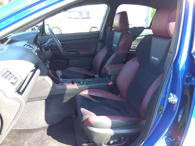 スバル ＷＲＸ　Ｓ４ Ｓ４ ２．０ ＳＴＩ スポーツ アイサイト ４ＷＤ R1年 (関東) 99