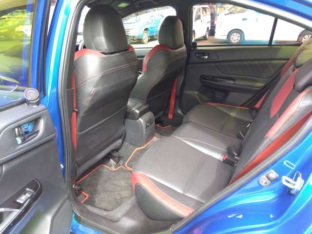 スバル ＷＲＸ　ＳＴＩ ＳＴＩ ２．０ タイプＳ ４ＷＤ H29年 (関東) 99