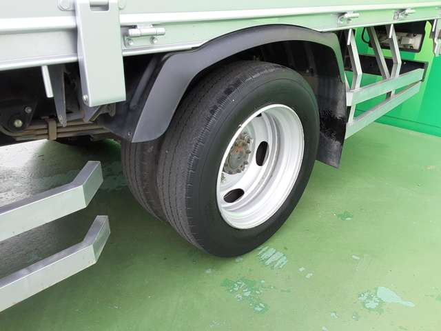 日野自動車 デュトロ ４．０Ｄターボ R1年 (関東) 99