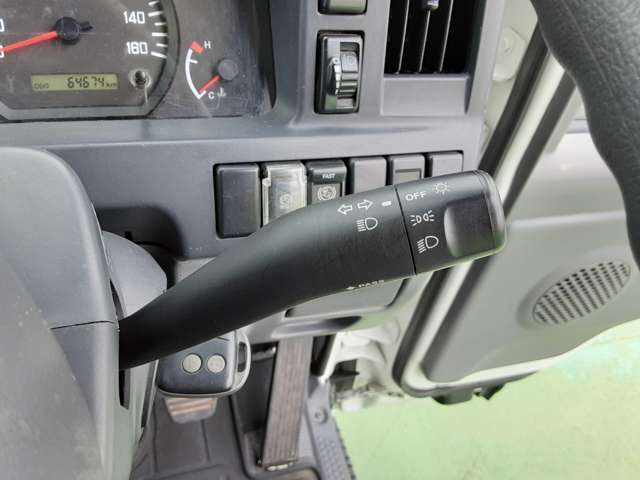 マツダ タイタン ３．０Ｄターボ H27年 (関東) 99
